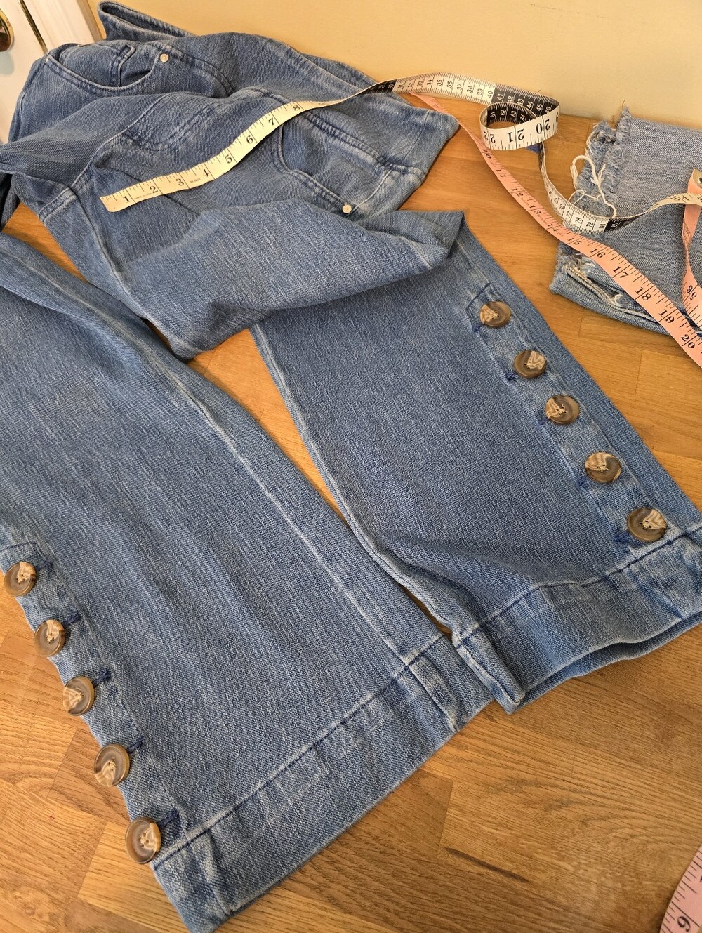 Belle by Kim Gravel Flexibelle Flare Jean with Horn Buttons 12 - Picture 12 of 15